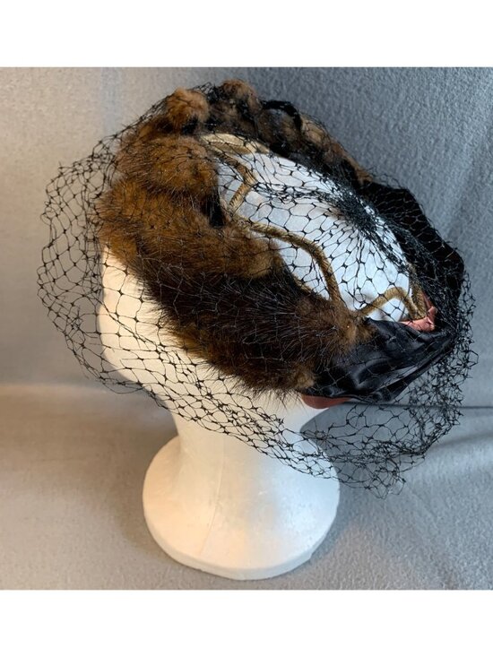 Ladies Black & Mauve Satin Fur and Netting Hat UnionMade Vintage main image 5